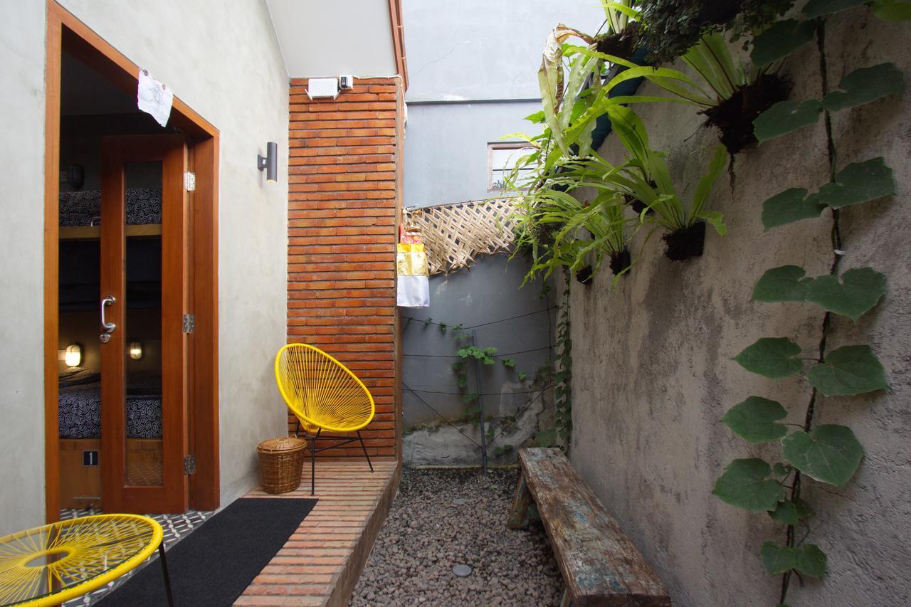 Хостел Sunshine Vintage House Убуд Екстер'єр фото